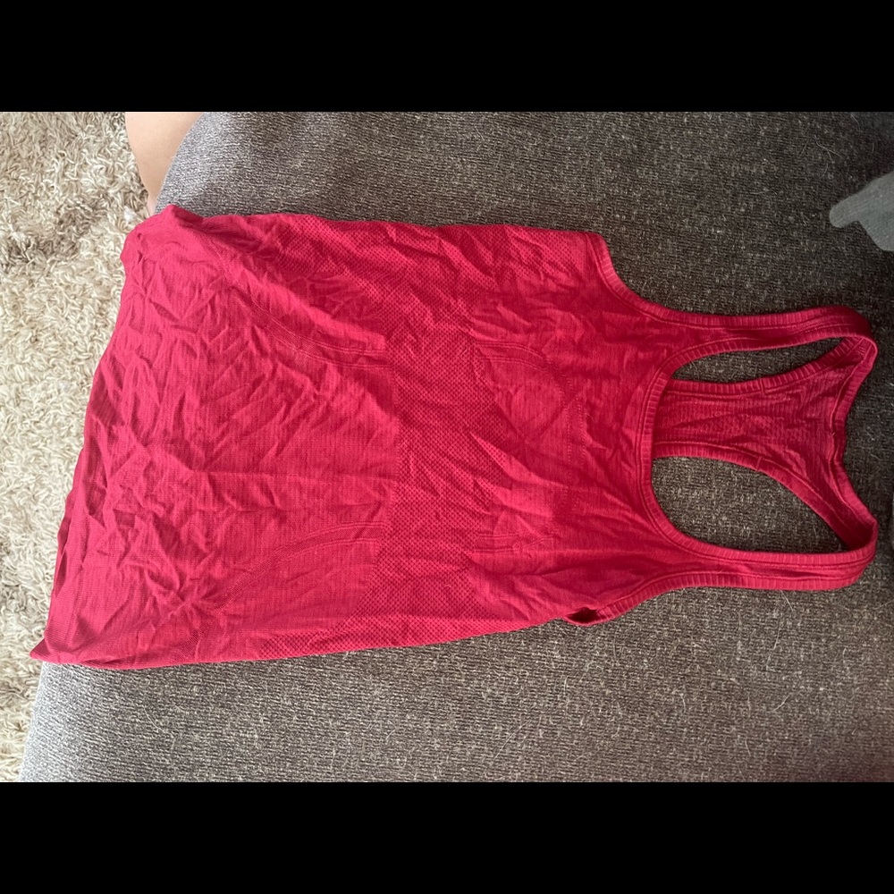 Lululemon tank top